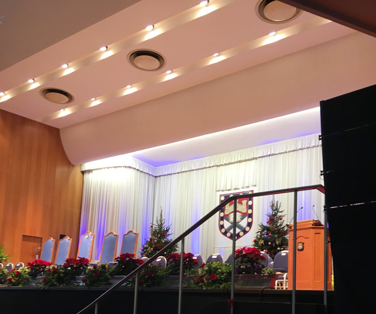 theexetermba's tweet photo. Graduation time @UofEBusiness for our #theoneplanetmba @theexetermba Class of 2017 👩🎓👨🏻🎓🥂we are very proud of you all! https://t.co/xpAuJBJM4I