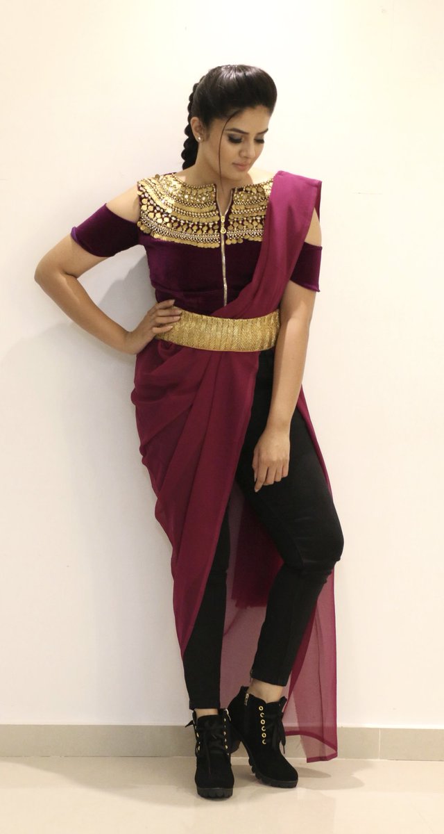 MukhiSree's tweet photo. Few more 😄 https://t.co/bwwNOM11N0