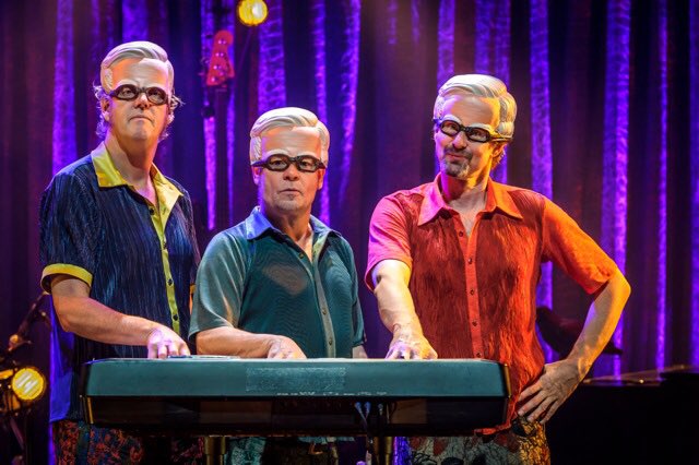 <a href="/DEKOMNieuwegein/">DE KOM</a> #Nieuwegein Zometeen weer #VreemdeVogels Zinin!