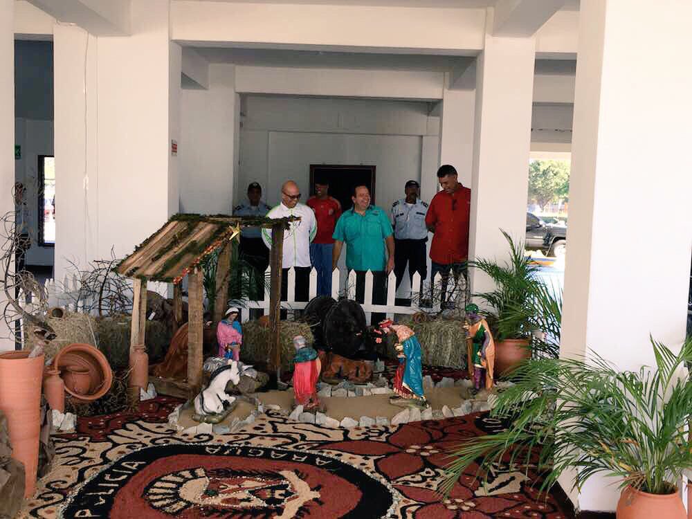 RMarcoTorres's tweet photo. #16Dic hacemos un recorrido por las instalaciones del comando central de @POLICIA_ARAGUA #EnVenezuelaGanaElDiálogo https://t.co/koz7JaIqZl