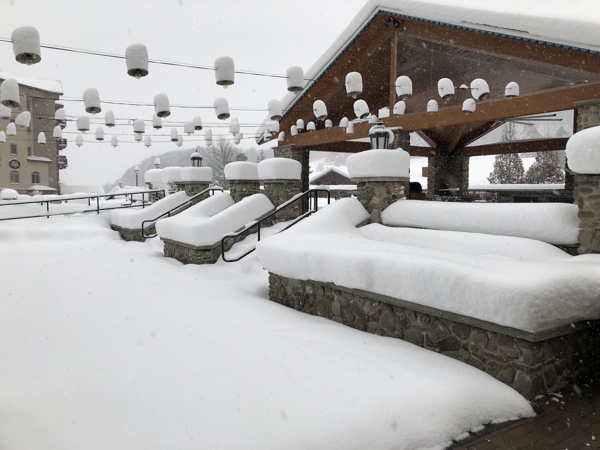 holidayvalley's tweet photo. 😄 https://t.co/0qvPT13zik