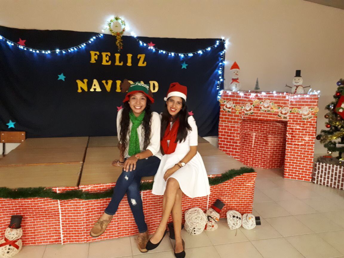 LauraIbarraP's tweet photo. Festival Navideño 🎅🏻🎉 JdN "Centenario de la Constitución de 1917"; excelente evento ❤️@dalilacs4 @jpauletm https://t.co/lPwAy88Wuw