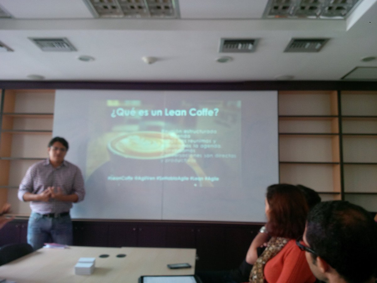 Nicolas_Escobar's tweet photo. Ya iniciamos el #LeanCoffe con los integrantes de @AgilVen e interesados en el tema de la agilidad! #SeHablaAgile https://t.co/q7g9M0MKkO