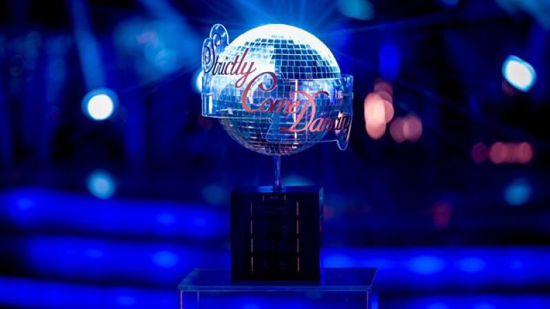 alipurplequeen's tweet photo. Tonight, for one night only, @mrjoemcfadden  &amp; @Mrs_katjones compete in the GRAND FINAL of Strictly Come Dancing st 6:30 on BBC1. Please vote to help them lift that glitterball. To vote: 

☎️  09015 225212

📱 6225212

💻 https://t.co/8PJXd4z9HP

#teammcjones #strictly https://t.co/IhEr8u6UpT
