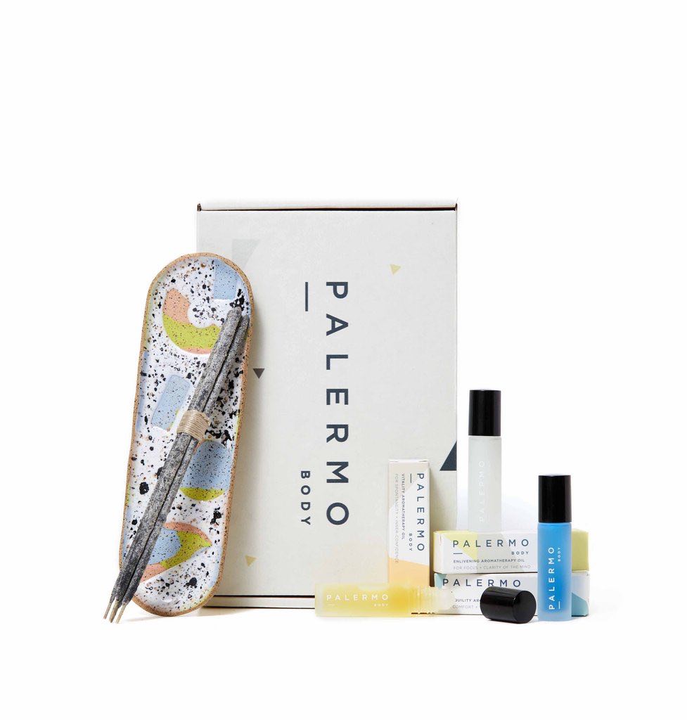 <a href="/PalermoBody/">Jessica Morelli</a> joins forces with fellow brand founders for gift sets this #holiday season. Find out more about this collab with Sundays nail polish, <a href="/SimplyCurated/">Simply Curated</a>, @bklynroasting, Recreation Center ceramics, Haute Chocolate and Meraki Nomad herbs ow.ly/UZ5f30he4UK