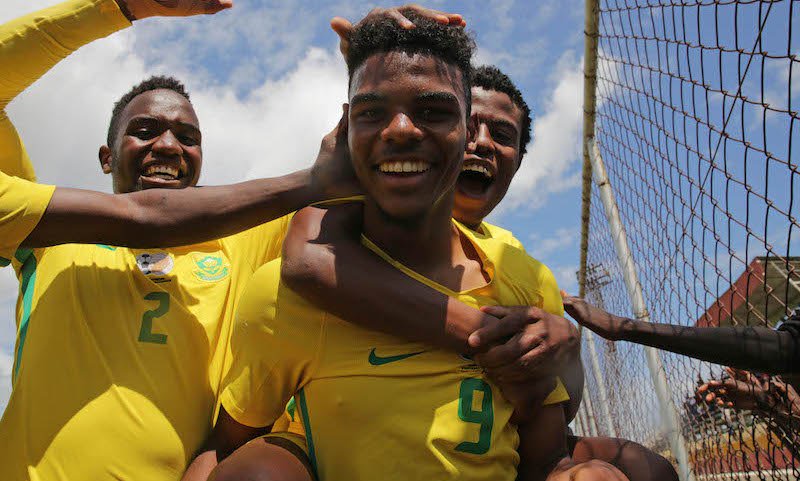 COSAFAMEDIA's tweet photo. África do Sul vence Lesotho e conquista o sexto título https://t.co/kdDjN5eY4y https://t.co/7FgSjPnpq4