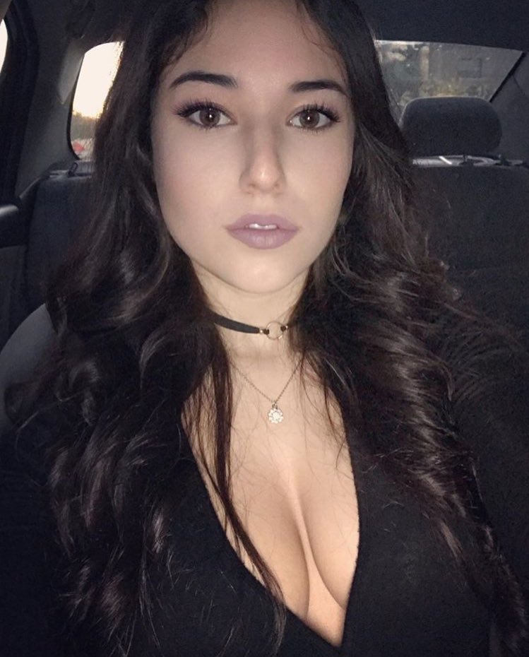 Una mirada profunda a tu corazón, los amo mis vergones :3 su mami necesita vergaaaa): :3 ayudarán ??? ❤️❤️❤️❤️❤️❤️❤️❤️❤️😳😳😳😳🍆🍆🍆