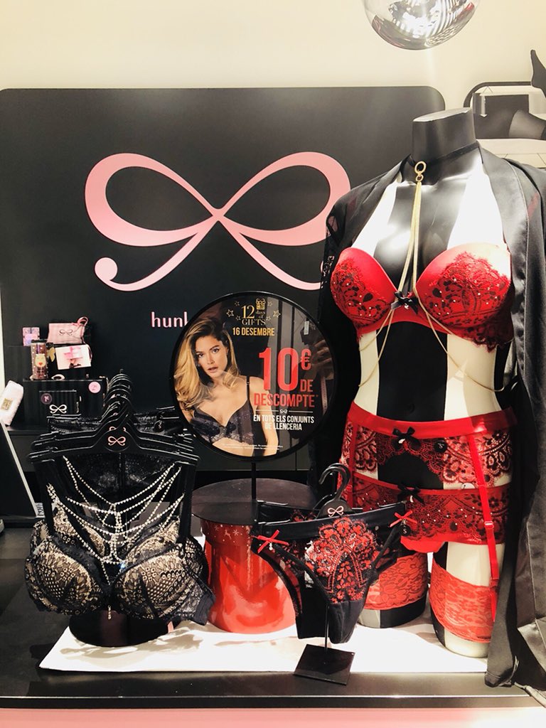 Por que todo es mejor de dos en dos, tu conjunto tiene 10€ de descuento hoy! #12DaysOfGifts #hunkemollertarragona #hunkemoller <a href="/BlythmanMarina/">Marina</a> <a href="/TRamosDesi/">Desiree Trascastro R</a>