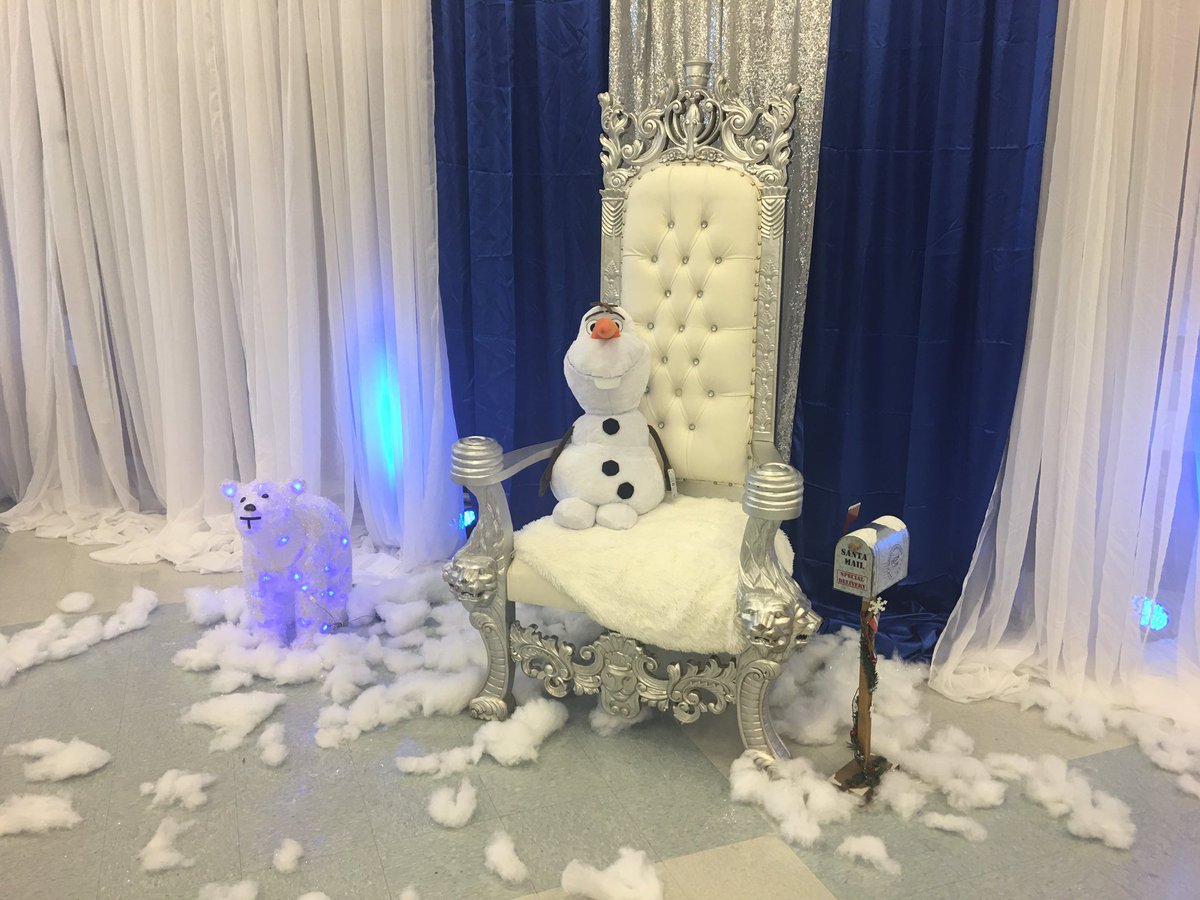 NYPD100Pct's tweet photo. Olaf is keeping Santa's throne warm, as Santa makes his way to The 100 Precinct Winter Wonderland @ P.S. 42, 488 Beach 66 Street. @NYPDQueensSouth @NYPDCommAffairs https://t.co/SfOJgqVSj6