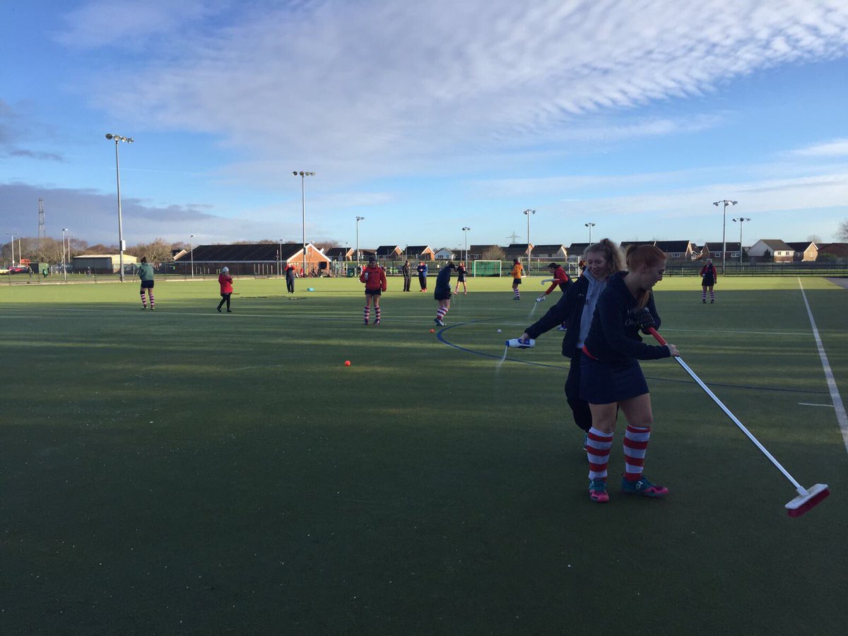 Our match got called off due to frozen pitch, but boy did we give it a go at defrosting it! #hockeysaturdays #glhc