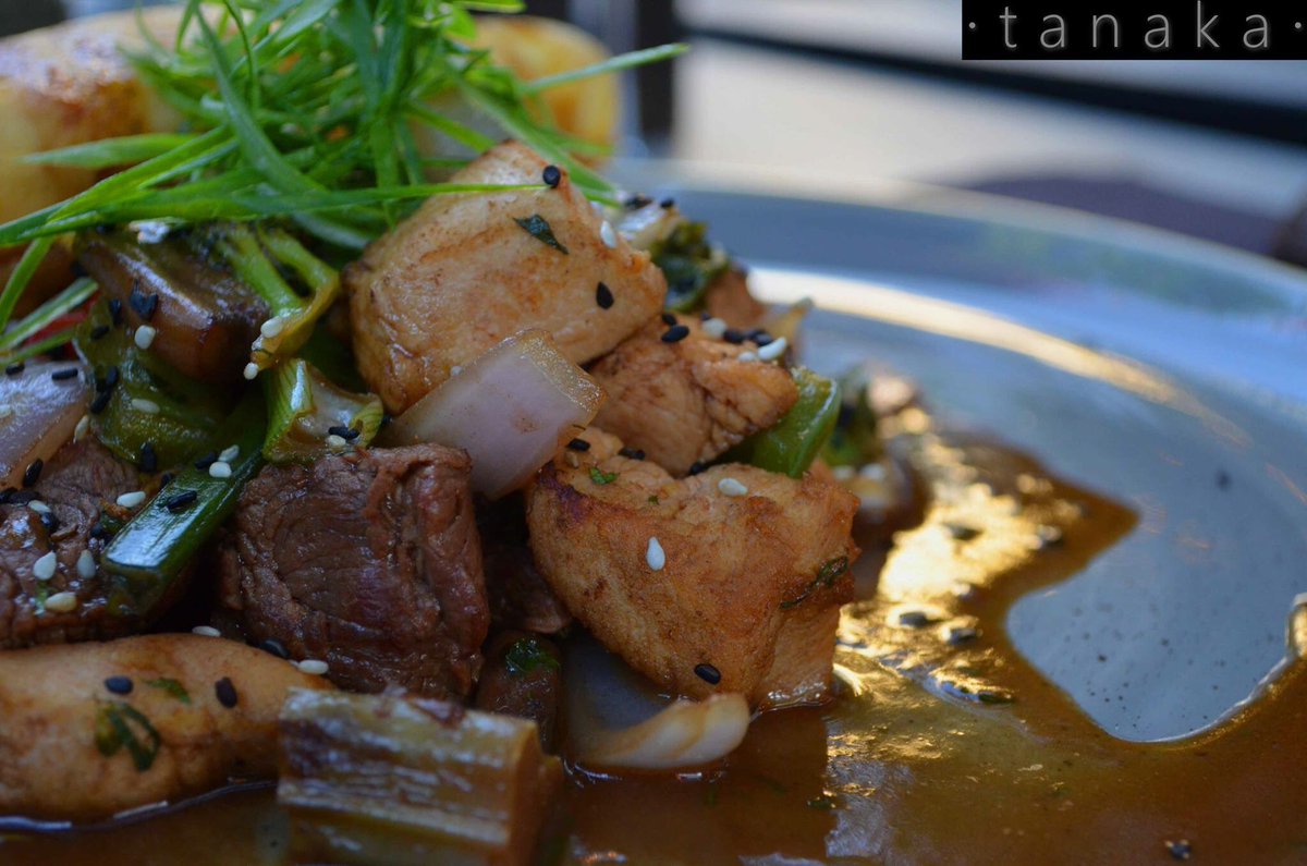 TanakaFusion's tweet photo. En nuestra carta encontrarás deliciosas preparaciones al wok y sartén en base a pescados, mariscos y carnes.  Una fusión perfecta de los exquisitos sabores peruanos y japoneses.

▪️22 206 6000 / reservastanaka@gmail.com
📍Av. Alonso de Córdova 4248, Vitacura.
#PeruvianFusion https://t.co/cV7zwDQzJY