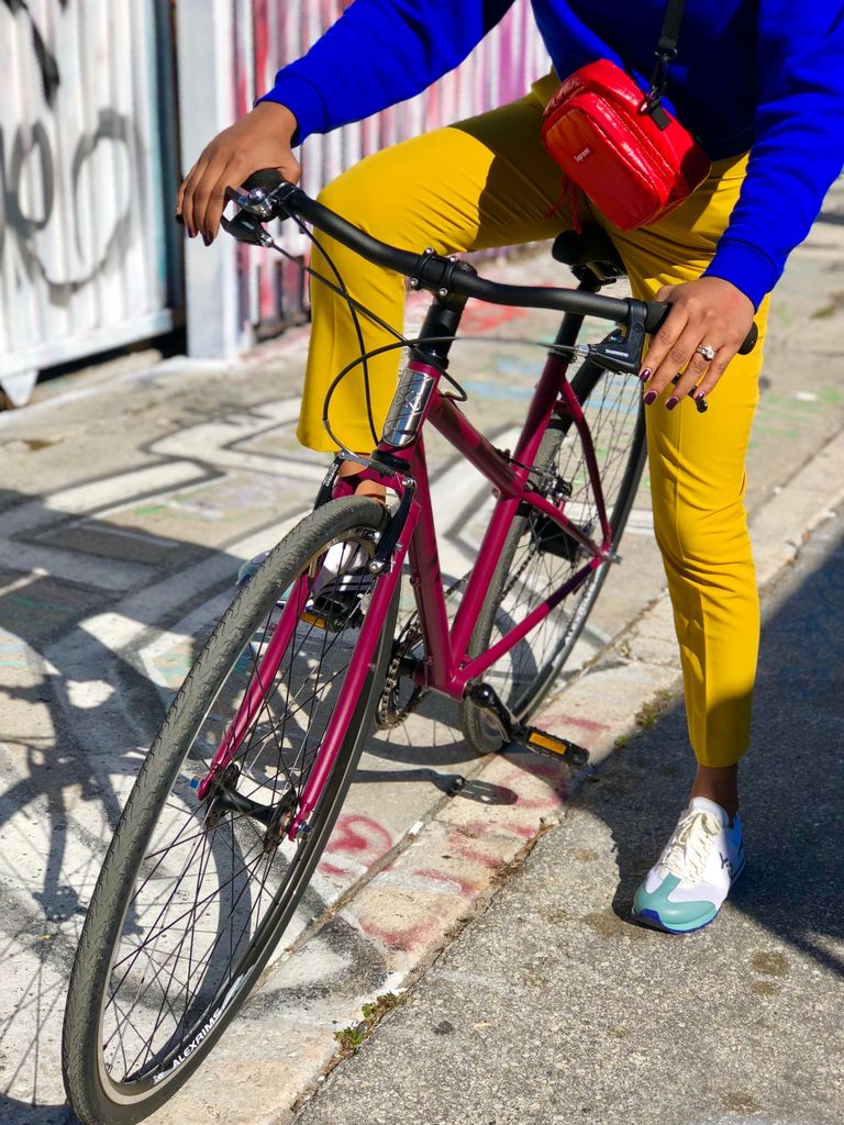 Two wheels and some color can brighten any day!
#handsomecycles #beatrix