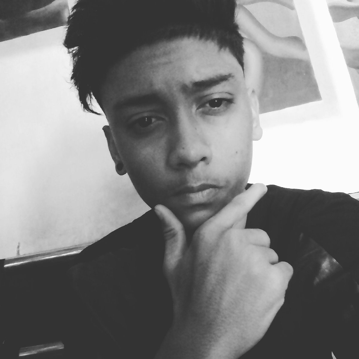 Shorya07563115's tweet photo. #salibraty face act me it's wonder to support me dance + https://t.co/1DWaYMqpsa