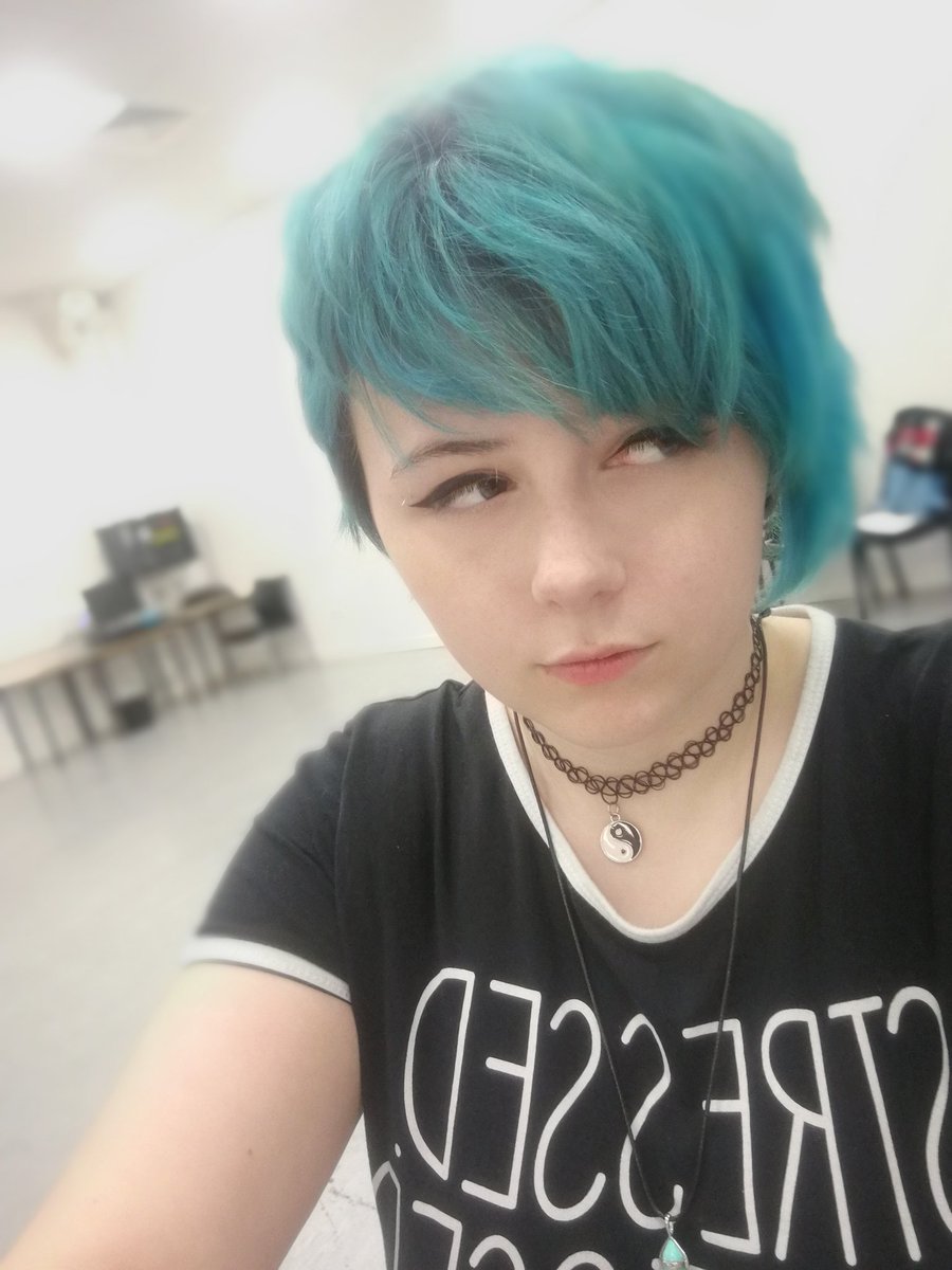 BlueFoxInSocks's tweet image. Before and after 😭