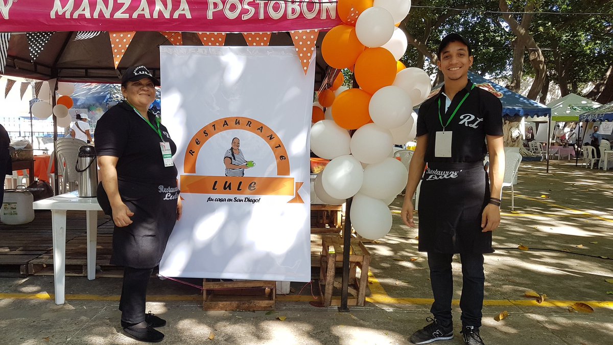 ExpoCesar2017's tweet photo. Estamos listos para atenderte. Ven y vive con nosotros la Experiencia ExpoCesar. Descuentos increíbles y ¡Entrada gratuita! https://t.co/JcsuClINMx