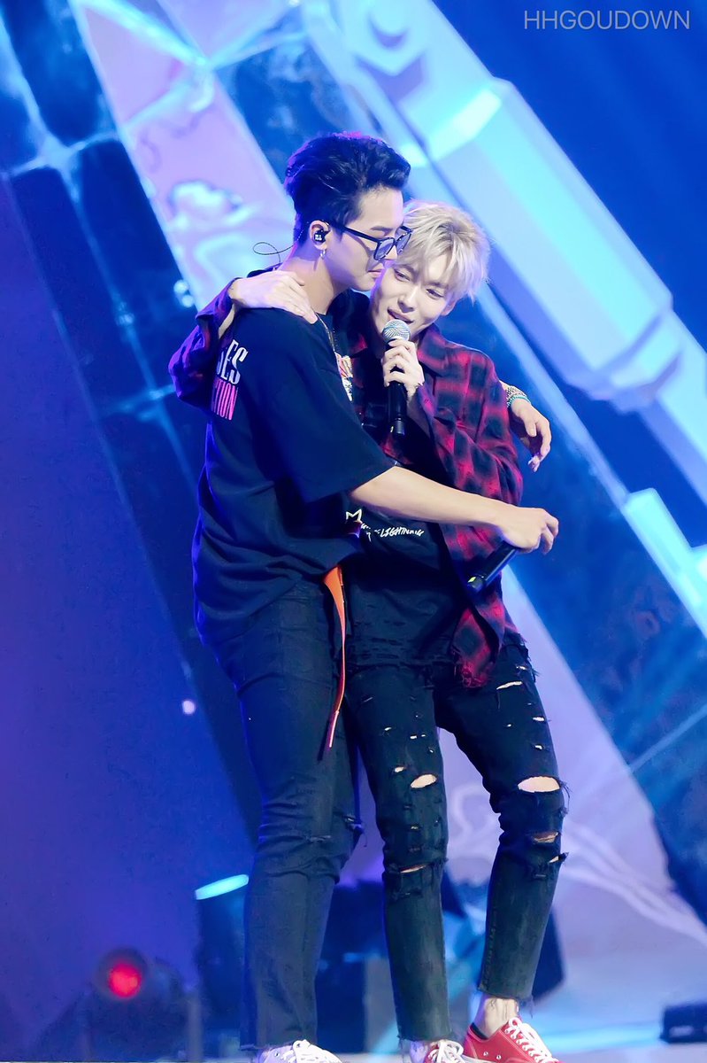 Reallllmipo's tweet photo. เหมือนเสี่ยจะเมา แล้วเมียมาพากลับบ้าน 😳😝💖

#songkim #ซงคิม 😝🙈💓 https://t.co/WEqvUAICPE