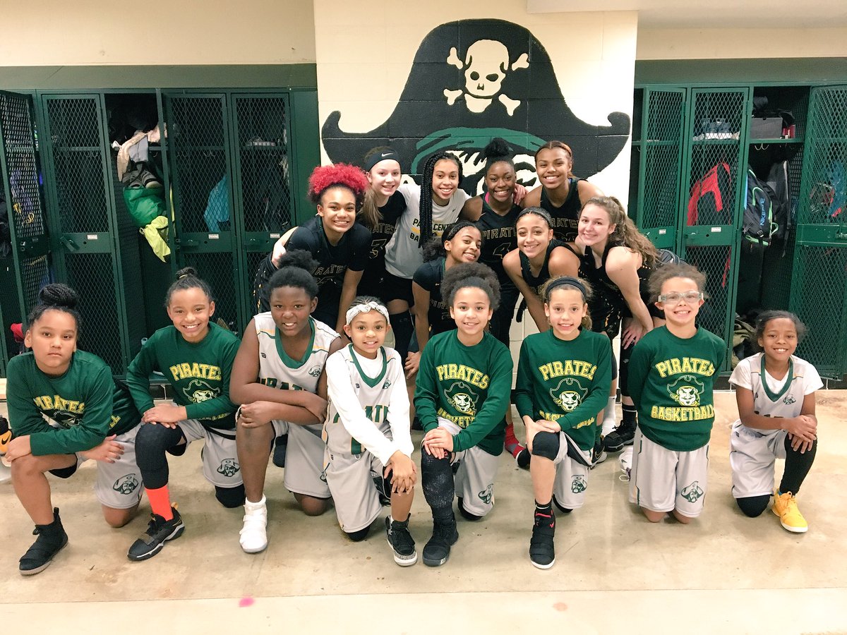 CoachBAMetcalf's tweet photo. 4th Grade Travel Team wishing PCGBB luck in first home game with Anoka - Pirates prevail over Tornadoes 71-47! #Together #FOCUS #PCPiratePride https://t.co/LFgHlmvE9F
