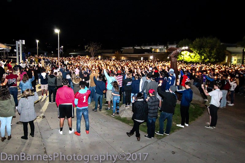 danbarnespics's tweet photo. #thewilliamburton @graniteasb @GraniteHillsBB @GraniteEagles @granitehillsfb https://t.co/pEnPhrEPMb