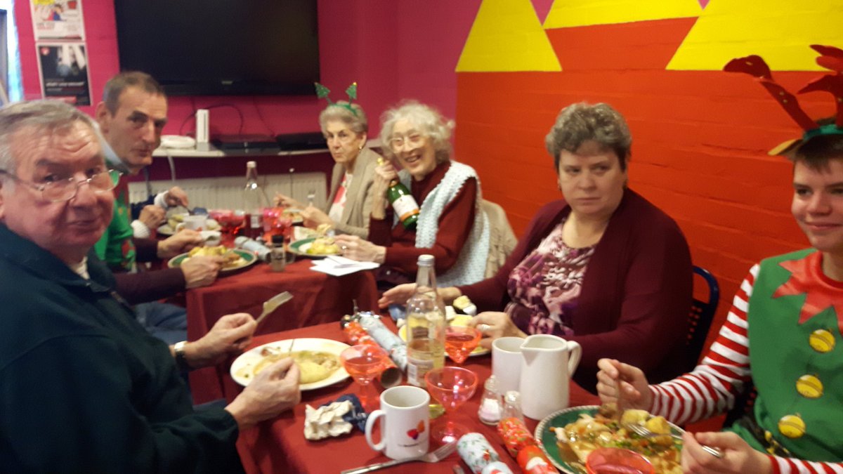 Meetupcommunity's tweet image. Our Senior Citizens Xmas Lunch was a big success yesterday at Meet Up. Such a fabulous bunch of people. We all had lots of fun! #TBFCharity 🎅🎄🎈🎉🎁 ❤