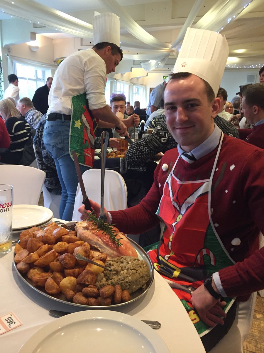 Frankjustmotor's tweet photo. May have been no rugby but packed for lunch at @BPFCrugby &amp; great to chat with players especially Sean Mooney &amp; worst dressed player Adam ! https://t.co/6gePK1oRmS