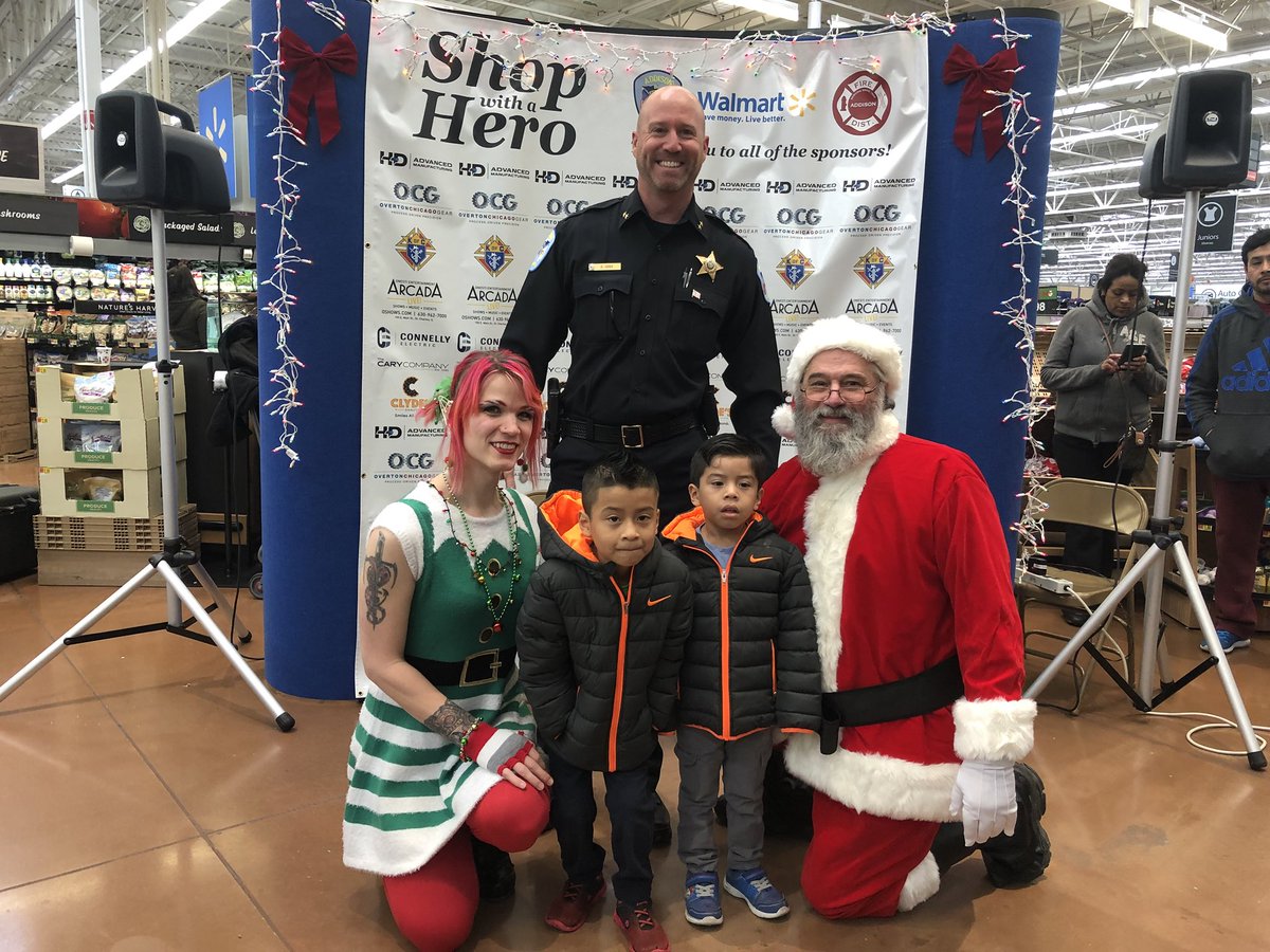 BGoss352's tweet photo. Had a great time with two of my own boys helping to make a great Xmas for Onyx and Owen! We hope they enjoy their new toys! #APDpride #ASD4ALL #ShopWithaHero #APDrocks @AddisonSD4 @FullertonASD https://t.co/qtbt1C3dt9
