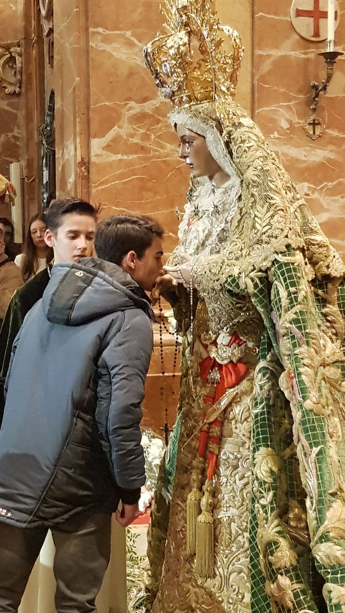 afsalteras's tweet photo. Que la bendita Virgen lo proteja siempre. @afrebollar11 https://t.co/gFN8u5HTLt