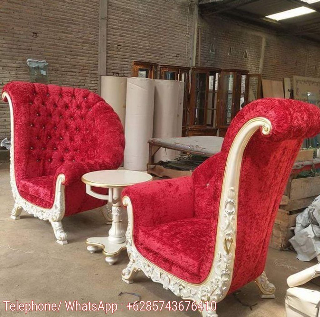 Kursi Sofa Ukiran Jepara tokojatijepara.wordpress.com/2017/12/16/kur…