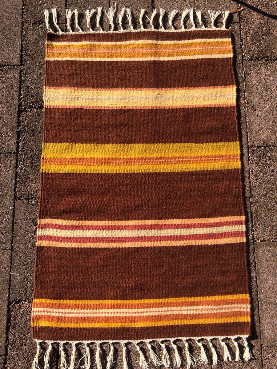 Your #DailyDoseofInspiration! Handwoven rug by Sarah Garcia, wool on wool warp. Visit our blog for more! buff.ly/2AOFzhK