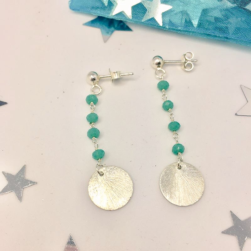 missmaybijoux's tweet photo. Pour ce 16 jour de décembre, MissMay vous propose des belles boucles argent ornées de perles vert turquoise. Dépêchez-vous, elles sont uniques ! #CalendrierAvent #Noel2017 #faitmain 

https://t.co/n1CvkWGPct https://t.co/nGx9pE95T2