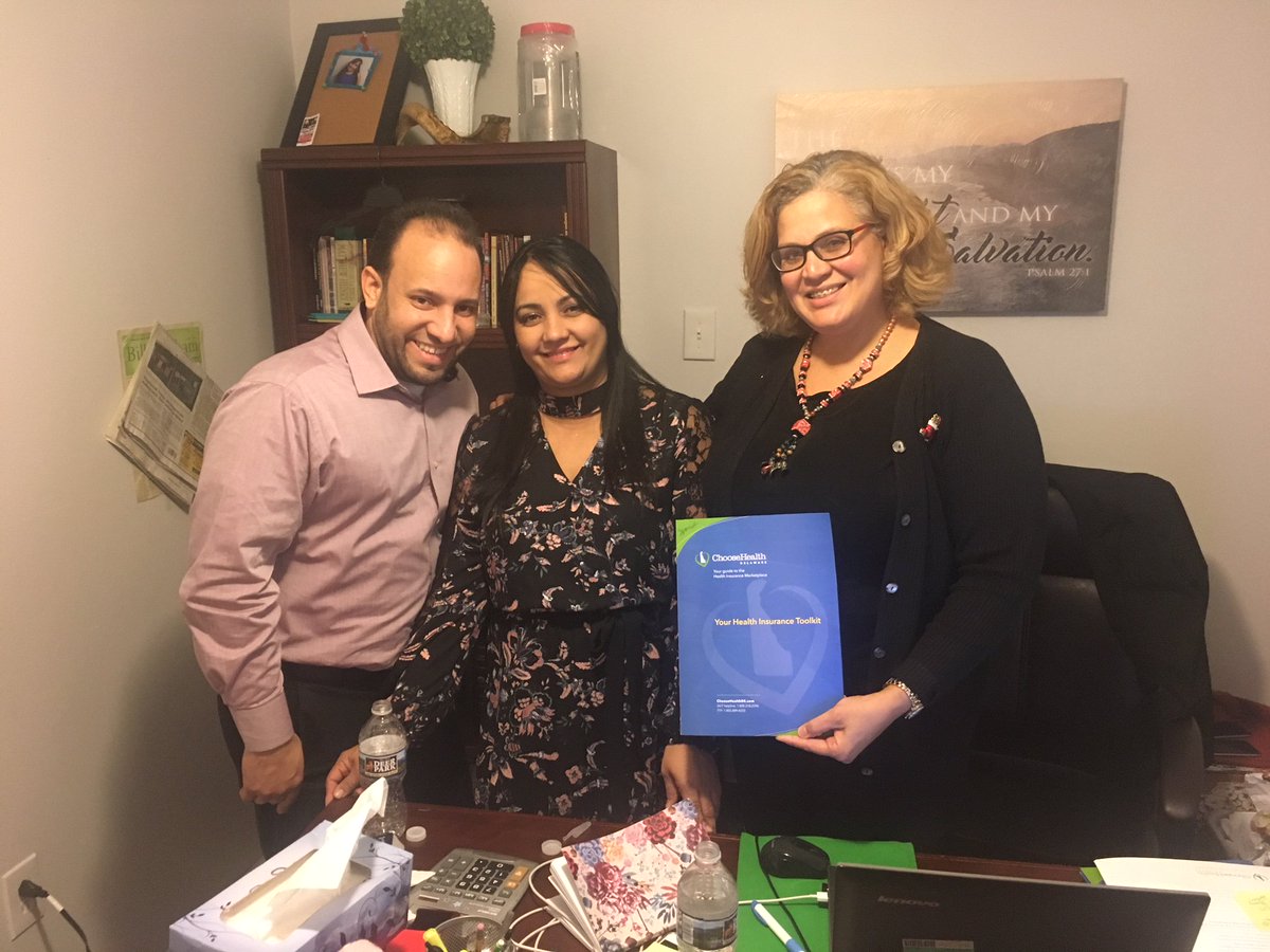 ChatmanLLC's tweet image. Navigator Maria enrolls her last consumer of Open Enrollment 5.