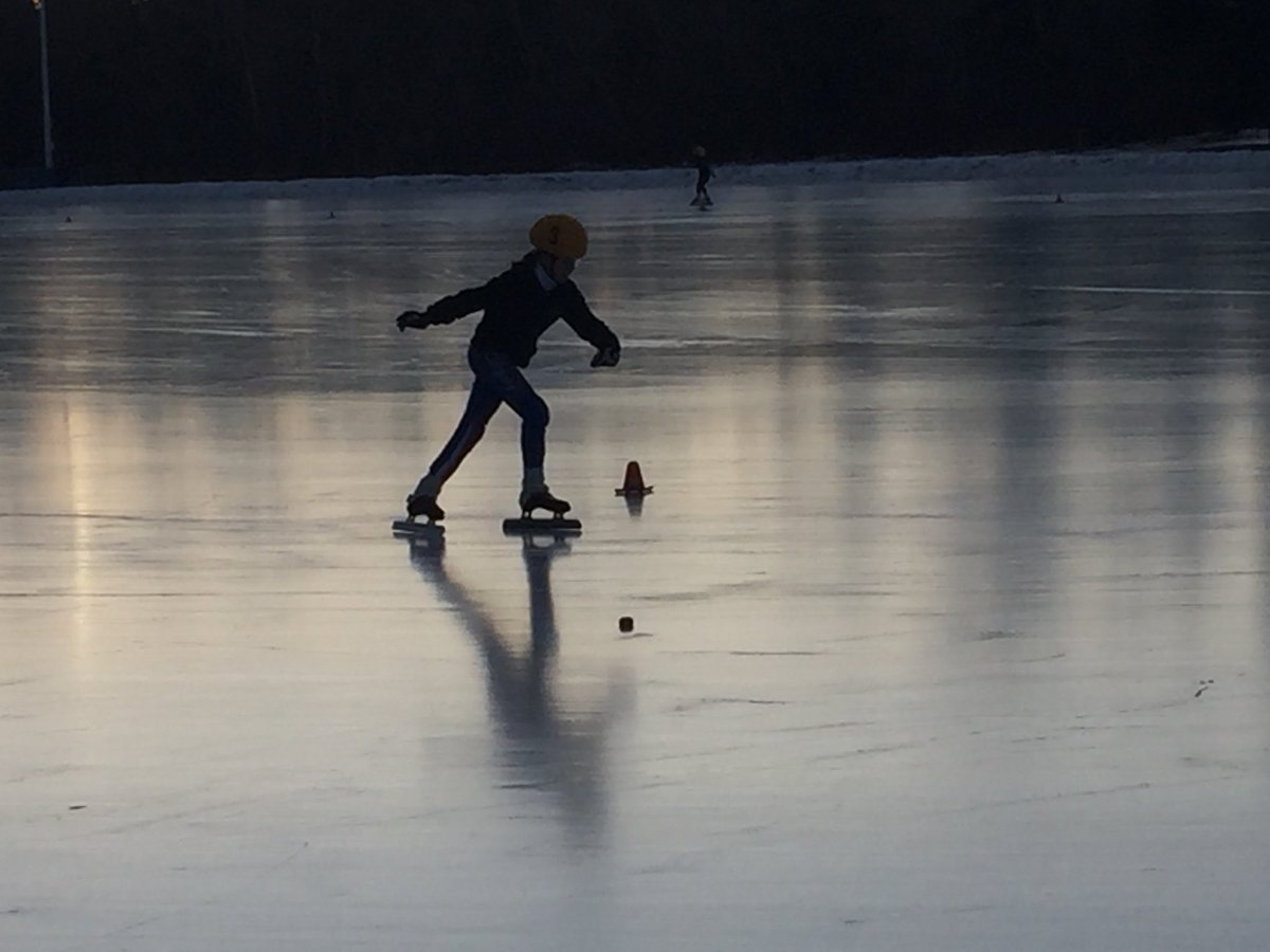 AndrewIanCross's tweet photo. Team Calgary representing at the Edmonton Outdoor Speed Skating meet. https://t.co/1BPRwNmSDL