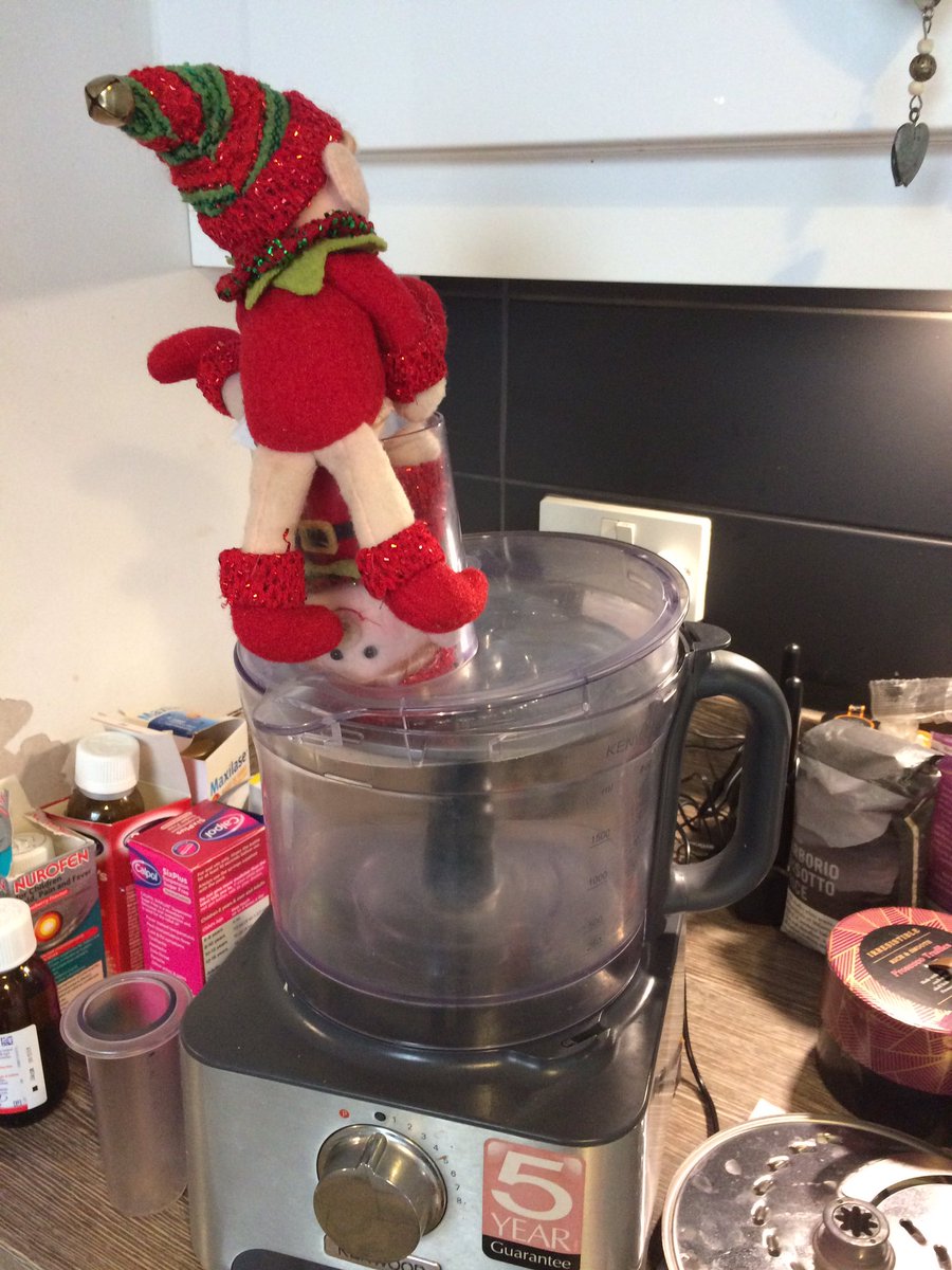 99percenttrue's tweet photo. It all got a little serious this morning #elfontheshelf #dadswatch https://t.co/jxpOx20h9q