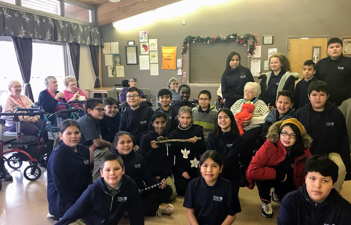 mtmsgrade6's tweet photo. Our visits to see our friends at Eden Care are always special, but our Christmas sing along and dance was the best yet! Thank you to @TheBurningBird for joining the party! https://t.co/AGycFiLqH4