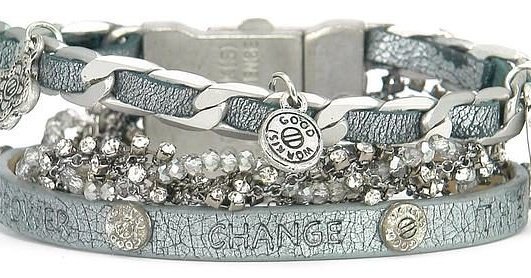iLoveYGS's tweet photo. https://t.co/pqAVleVAyA now has #jewelry 
Come #shop with us
#holiday #shoes #handbags https://t.co/8XYmHCzwBS