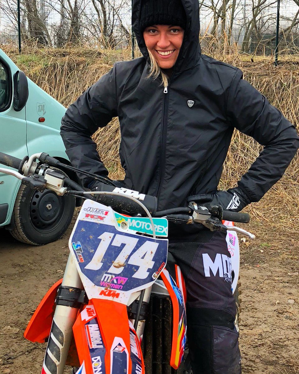 GiudiciGiorgia's tweet photo. Winter training ❄️☁️ #GG174 #3MxTeam #ktmitaly #EA7 https://t.co/8BN7orZoQz