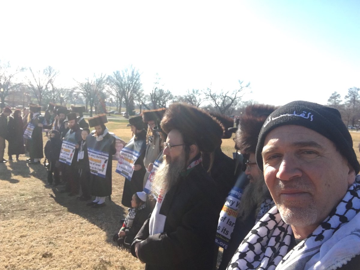 mikopeled's tweet photo. #HandsOffJersualem now in DC https://t.co/sON7LWnMdF