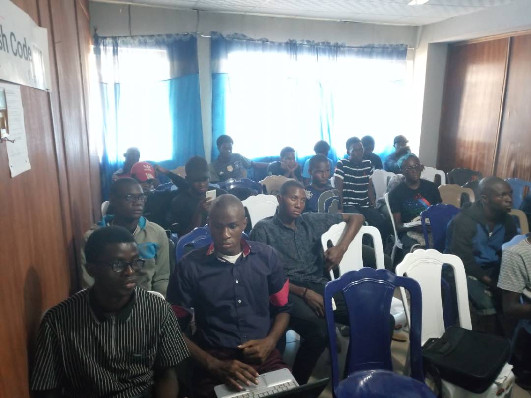 anc_ekiti's tweet photo. Ekiti was lit!!!!!! We had an awesome time at Tech hub Ekiti state University. Thanks to #Github and #jetbrains swags and free licenses for raffle draw were made available. #droidomania #anc_ekiti #androidngr https://t.co/Ynqs39VjKk