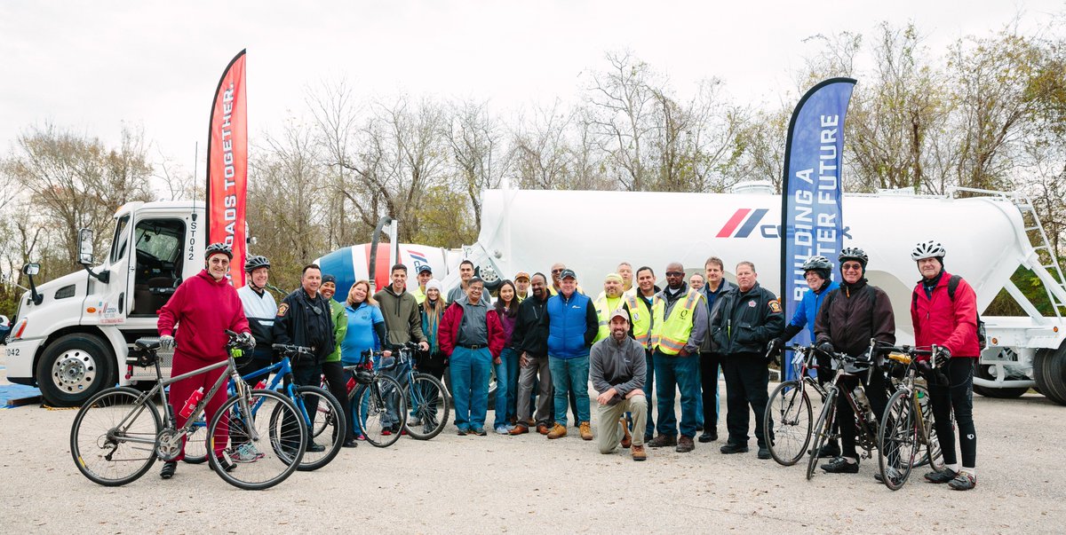 Cemex_USA's tweet photo. In 2015, there were more than 800 cyclists &amp; 5,000 pedestrians killed in motor vehicle traffic crashes in the U.S. Today in Houston our @CEMEX USA Logistics Team took a stand &amp; launched #SaferRoadsTogether - a nationwide campaign to promote safe driving &amp; bicycle riding awareness https://t.co/SeTrKZmaCM