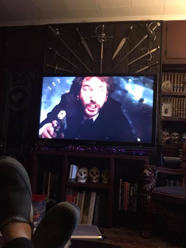 THETomSavini's tweet photo. Hans Gruber just fell off of the Nakatomi Plaza. It's officially Christmas! https://t.co/D3gOtqLubh