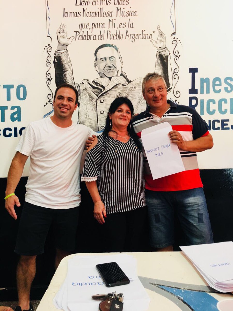 FlavioCharo's tweet photo. Pasó un año electoral y las puertas de nuestra casa continúan abiertas, como siempre ayudando al que más lo necesita. https://t.co/5XQokAlPVK