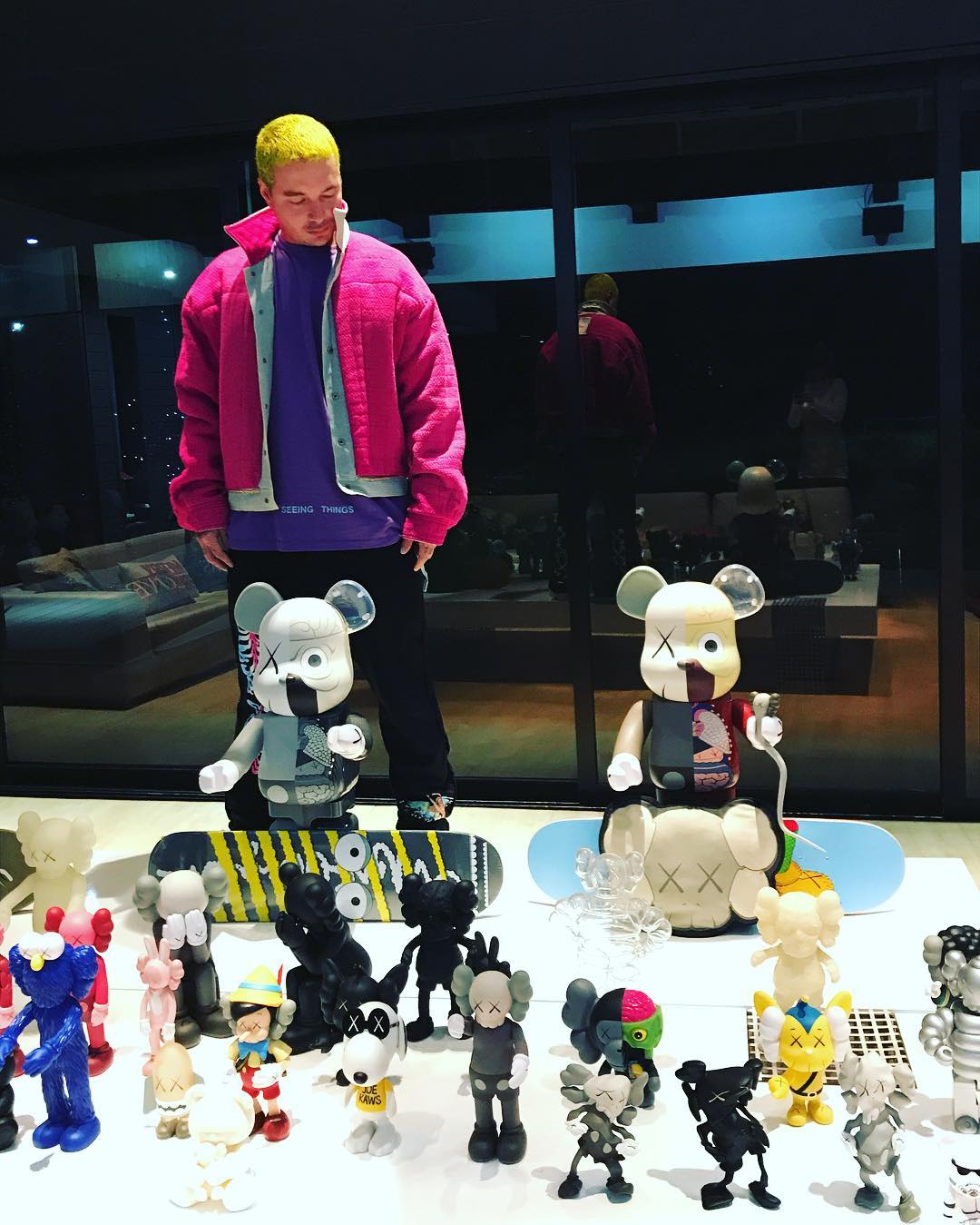 Bkstg lóri Twitter: "What #KAWS does @JBALVIN still have to add to his  collection? Give him recommendations in our new collage 😵  https://t.co/aaRzO4T9r5 https://t.co/BerbuO1jdu" / Twitter