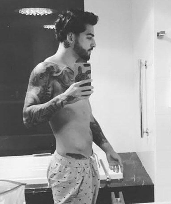 MiGUEL2CALIENTE's tweet photo. soft nude sunday. 📝 https://t.co/MQJHiA8dT7