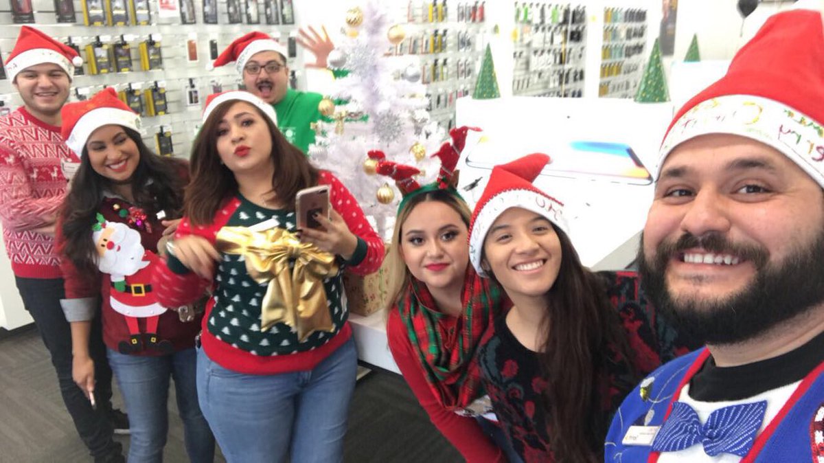 Having fun <a href="/MLK/">MLK</a> 
#uglysweater #sprintlife #worksforme 
@groa09 <a href="/blee01/">Bobbi Lee</a>