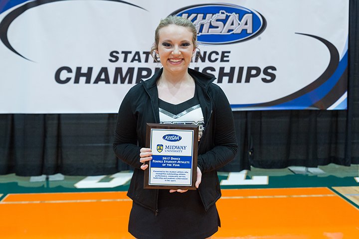khsaaevents's tweet photo. Avery Knochel (Breckinridge County) is the 2017 @MidwayUniv / KHSAA Female Student-Athlete of the Year for Dance #khsda #MyReasonWhy https://t.co/nigT7EuWlP