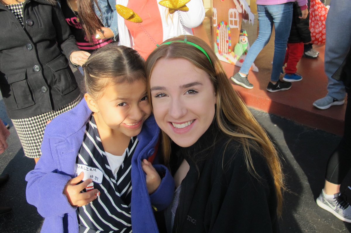 MercyMattersNC's tweet photo. OH AMAZING DAY! All 50+ photos on FB! These sweet faces! #mercymatters #christmas2017 https://t.co/IJmNkHxCfW