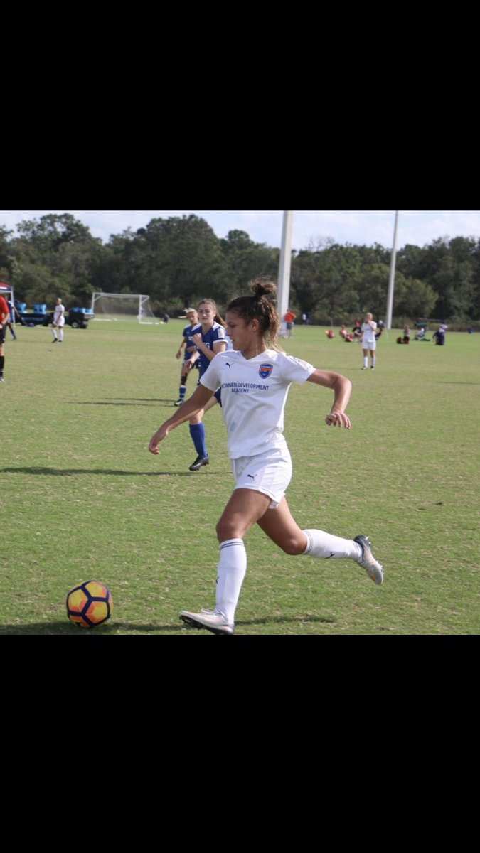 aligessner's tweet photo. Proud to say I verbally committed to the Bearcat Family. Thanks to my teammates and coaches who have helped me get here! ❤️⚽️🖤 https://t.co/xbZfqTUCkx