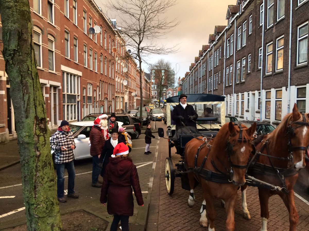 DHcooperatie's tweet photo. Gezellige boel, excursies en ideeenmarkt bij het winterfeest in Schans-Watergeus op een steenworp afstand van historisch @delfshaven_rdam. https://t.co/ukKynyiNkb