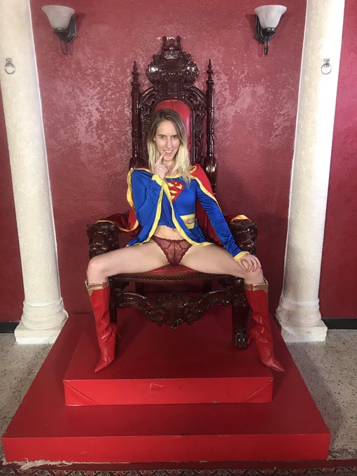 Bitch bow down, the world's mine. https://t.co/9GRmKtnRT8<a href="/tag/anotherone"class="tags"><span>#anotherone</span></a>