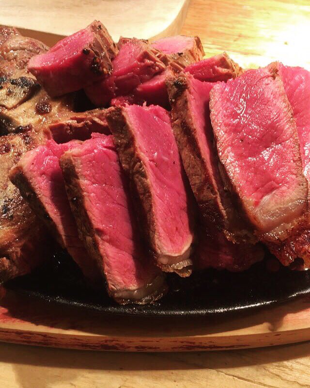 bullandram's tweet photo. This is UNREAL. The Himalayan salt aged T-Bone; too good to share! #sharingsteak #tbone #himalayansaltaged #hannanmeats #sharingiscaring @MeatPeter https://t.co/8BCuwZWX3W