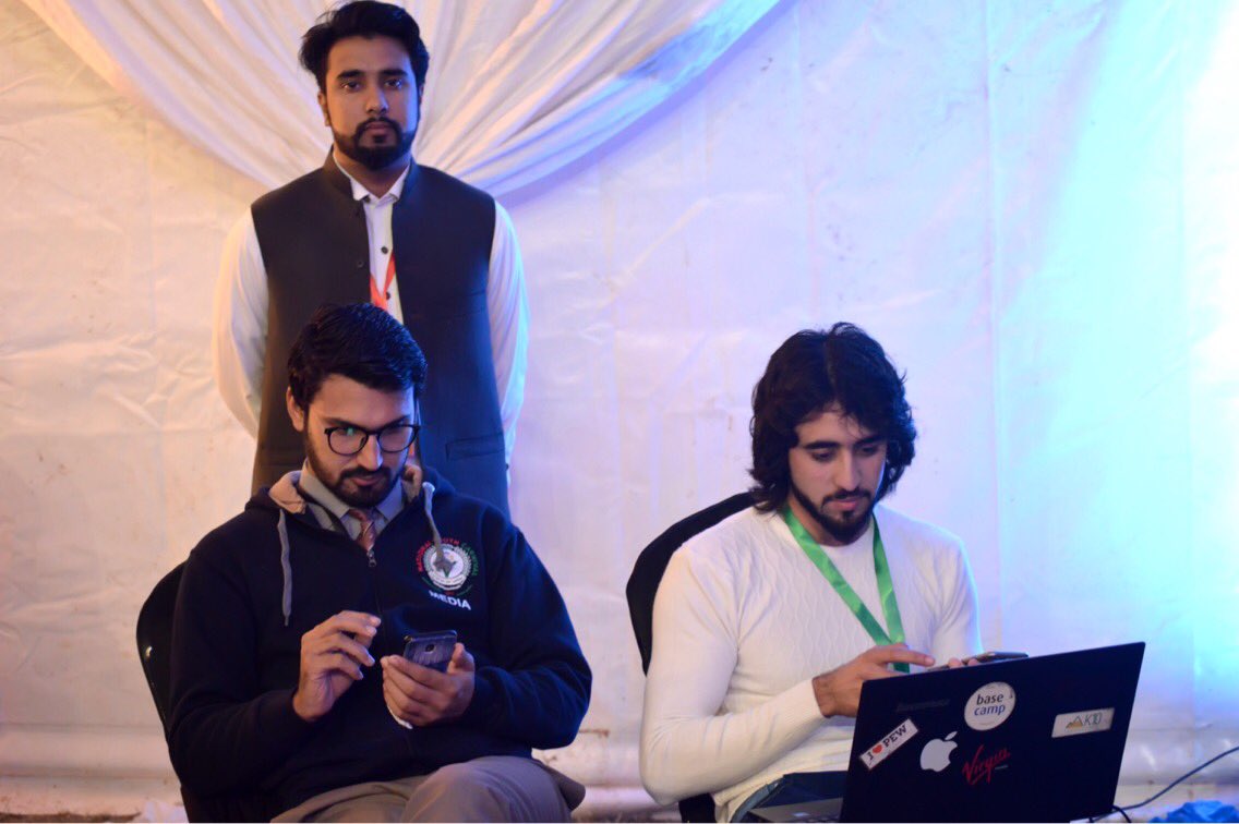 Sherazmehmood02's tweet photo. Behind the #Trend #KPWelcomesPakistan #KPThanksPakistan #KPHostingPakistan https://t.co/J8vnmHOFj0